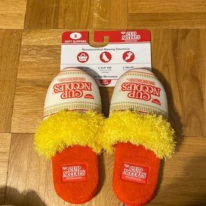 Cup Noodles slippers S